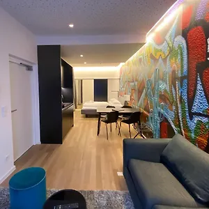 vizitați hotelul